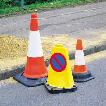 road-cones-and-lamps