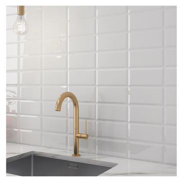 metro-ceramic-wall-tile-gloss-white-100-x-200mm-1m2-pk50